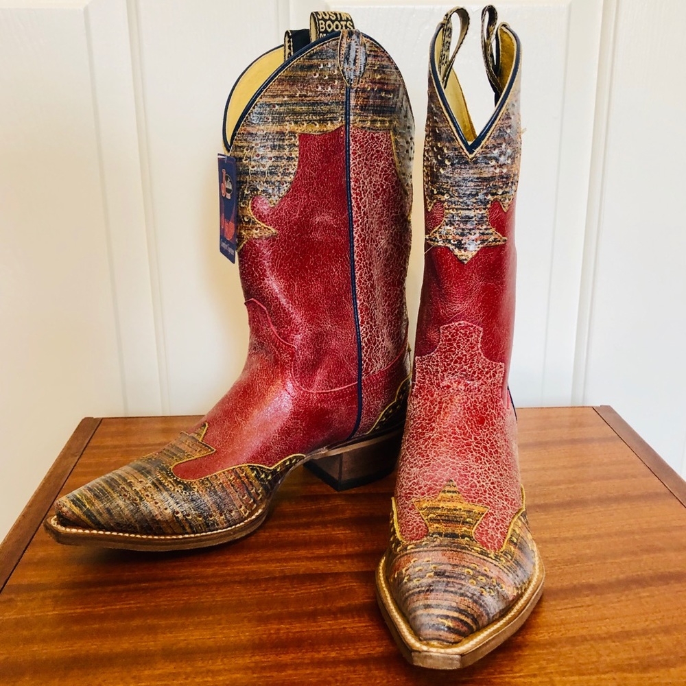 NEW Ladies Justin Red Cowboy Boots